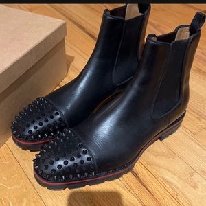 Louboutin boots clean almost new